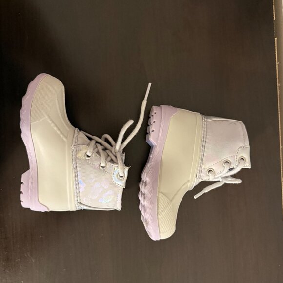 Sperry Toddler Duck Boots Size 6 Gray White Iridescent Lace-Up Rain Boots - Picture 9 of 10